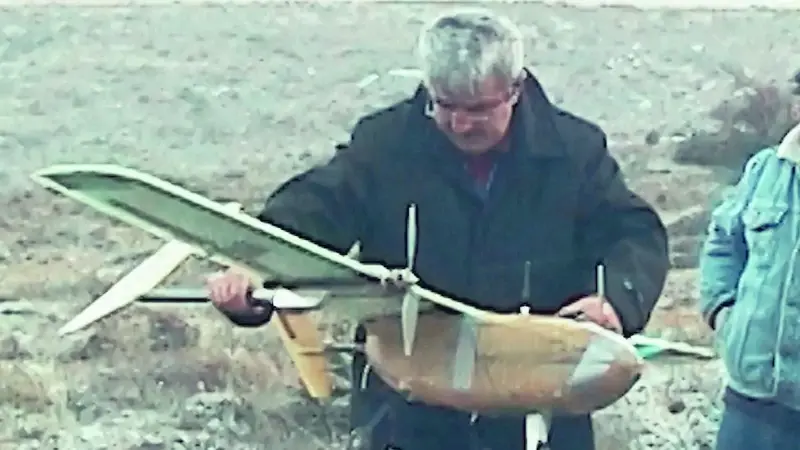 özdemir bayraktar gençlik